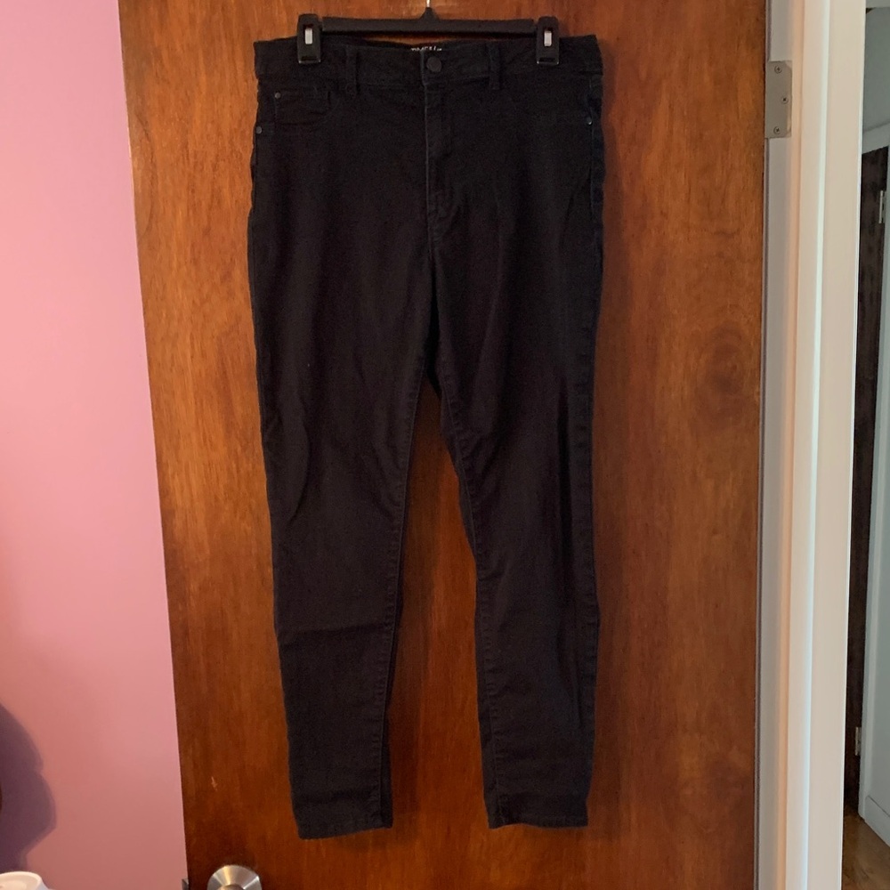 Time and tru Black High rise jeggings